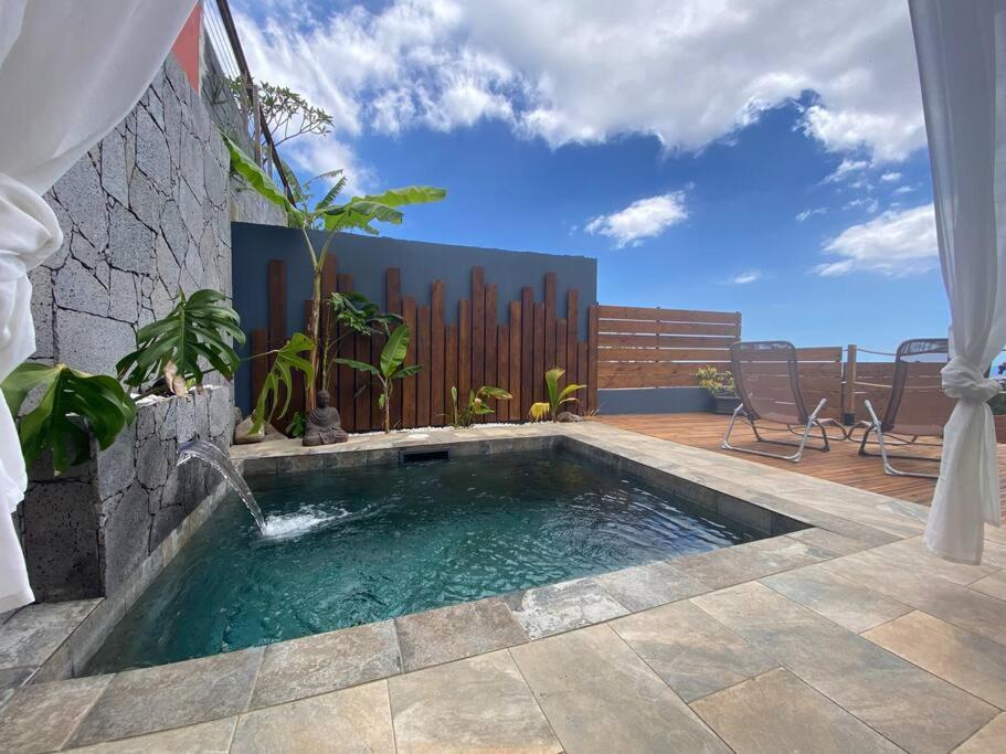 Cocoon Love Avec Piscine Privative 圣路易斯 外观 照片